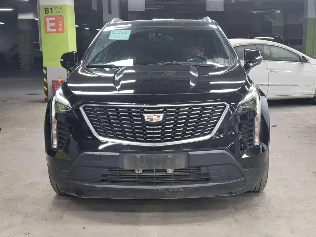 Cadillac XT4 2023 — фото 2