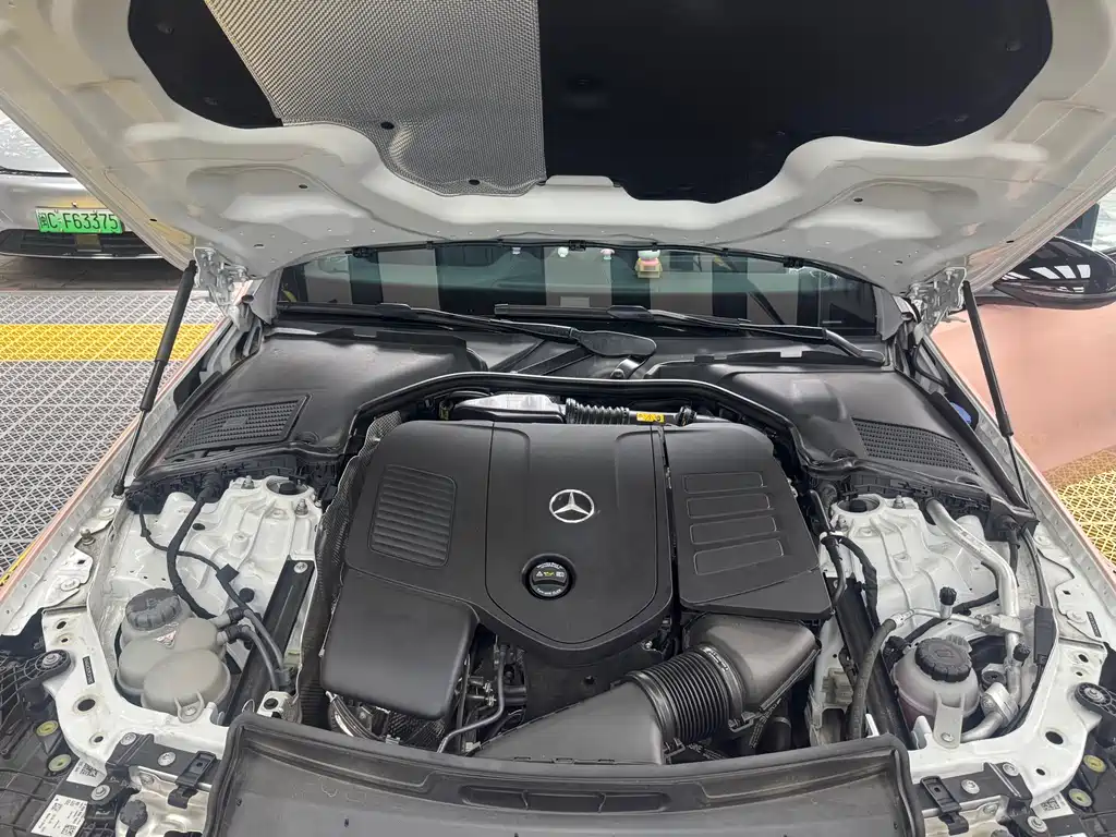 Mercedes-Benz C-Class 2023 — фото 13