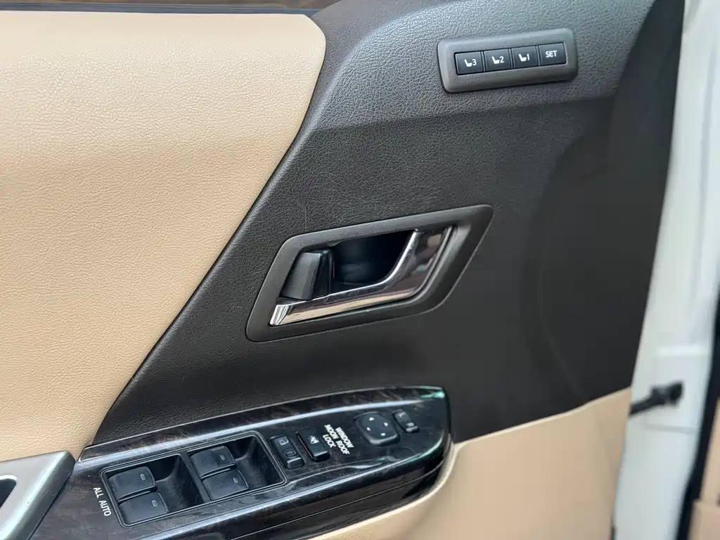 Toyota Alphard 2013 — фото 20