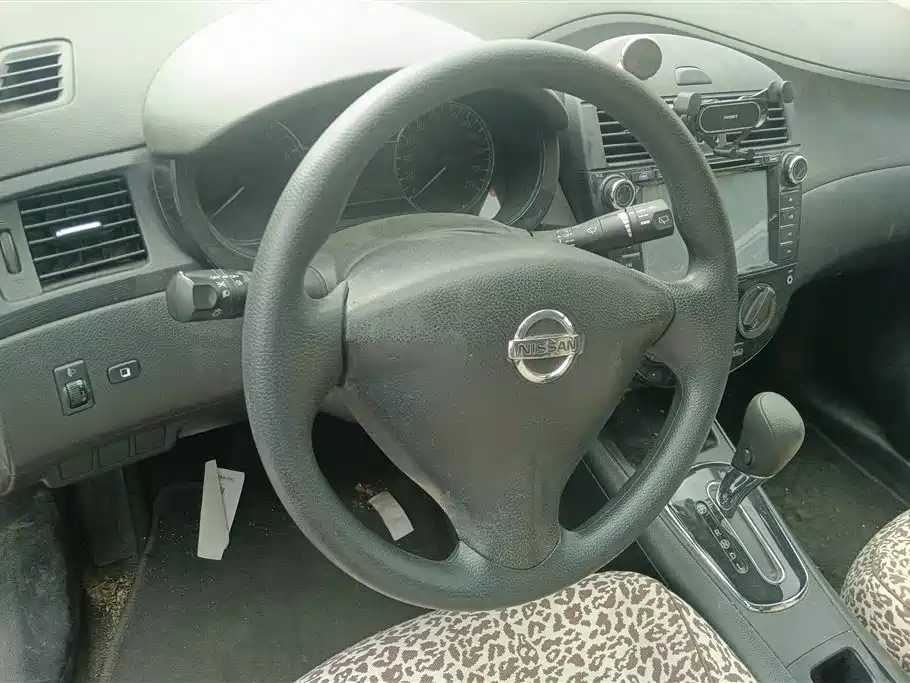 Nissan Tiida 2016 — фото 14