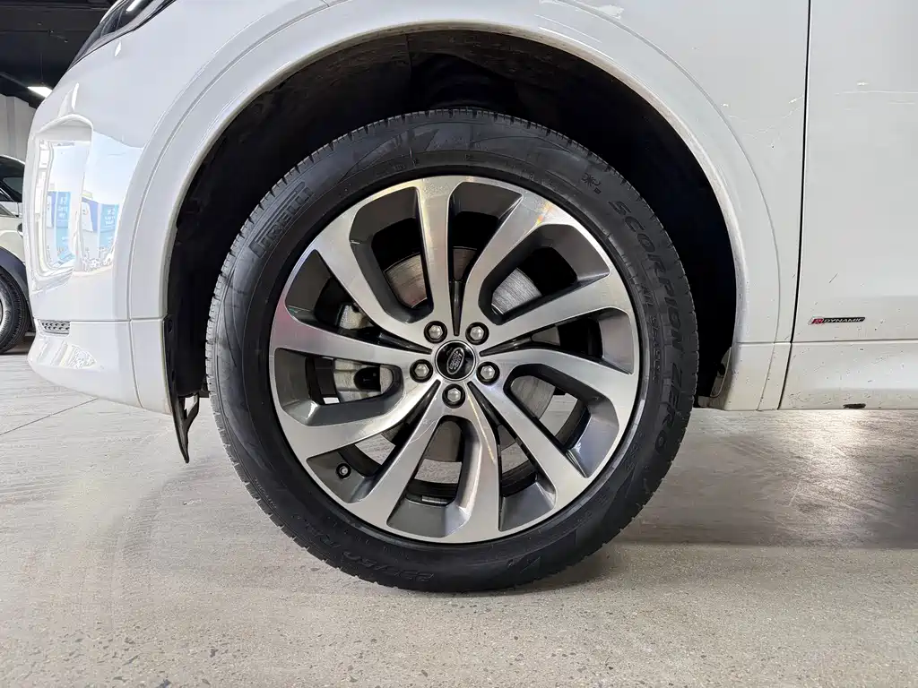 Land Rover Discovery Sport 2020 — фото 20