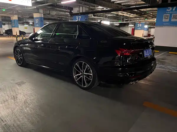 Audi S4 2023