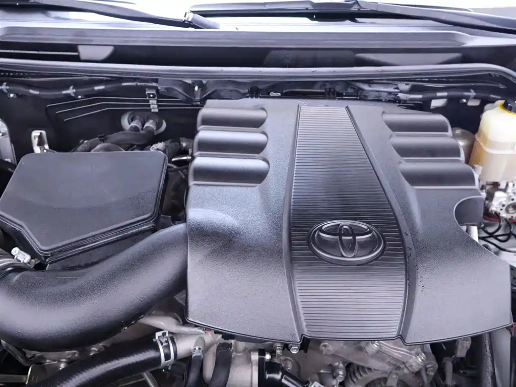 Toyota Land Cruiser 2019 — фото 23