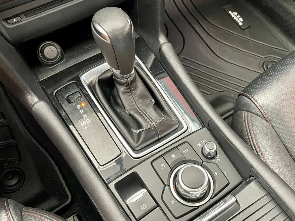 Mazda 3 Angkesela 2018 — фото 9