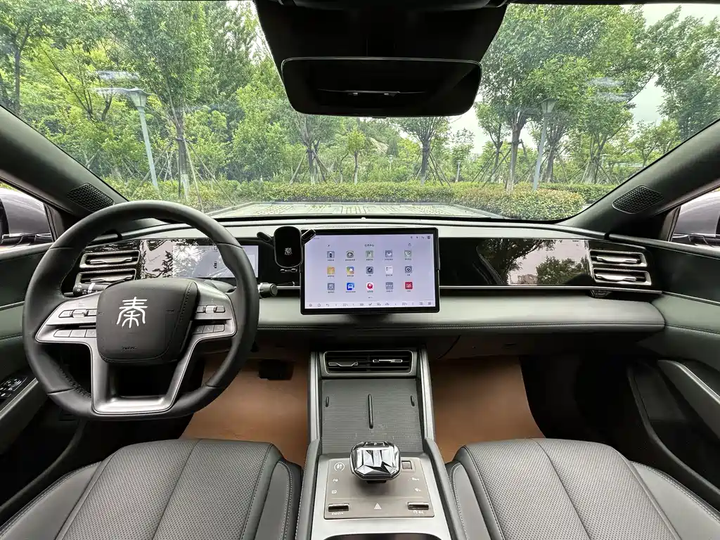 BYD Qin L 2025 — фото 11