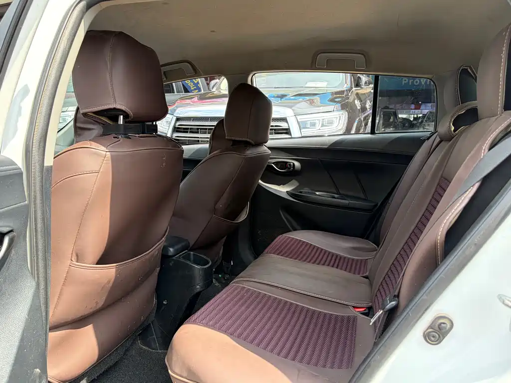 Toyota Yaris L 2017