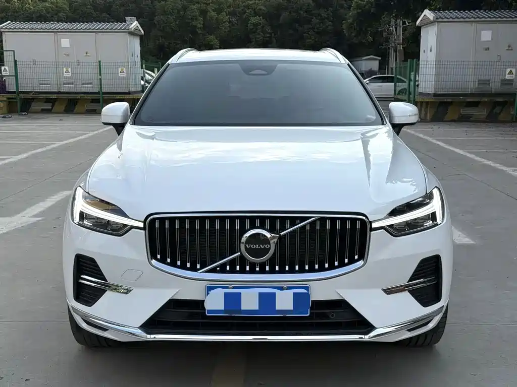 Volvo XC60 2022