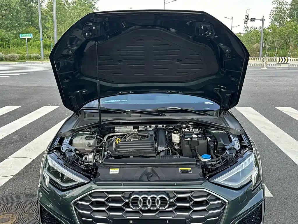 Audi A3 2023 — фото 11