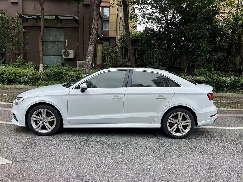Audi A3 2020 — фото 26