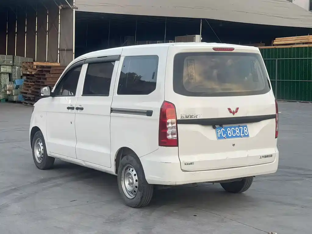 Wuling Hongguang V 2021 — фото 12
