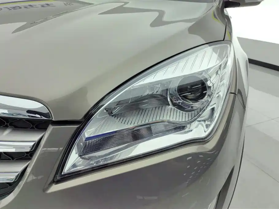 Changan CS35 2015