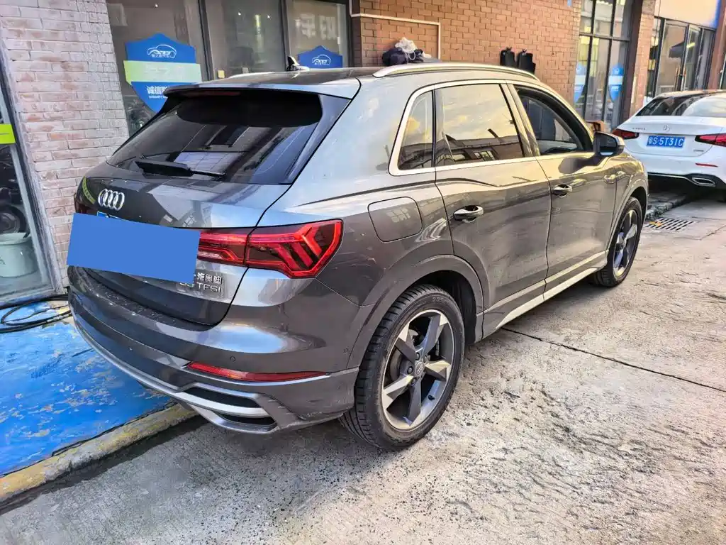 Audi Q3 2020 — фото 11