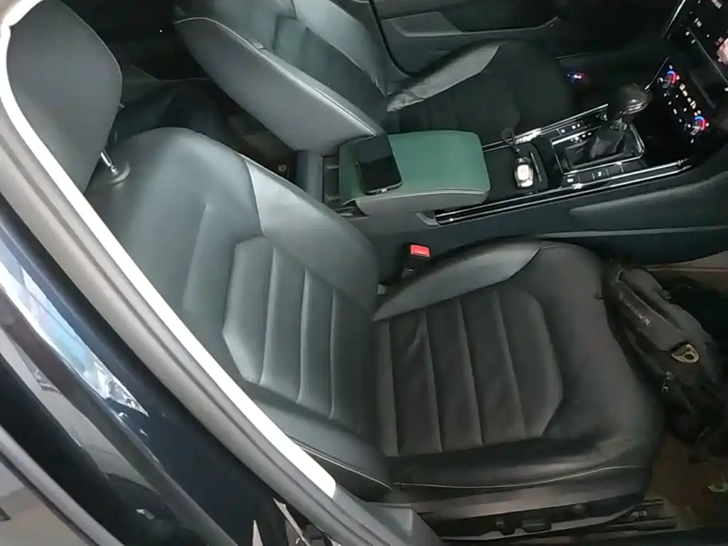 Volkswagen Phideon 2018 — фото 25