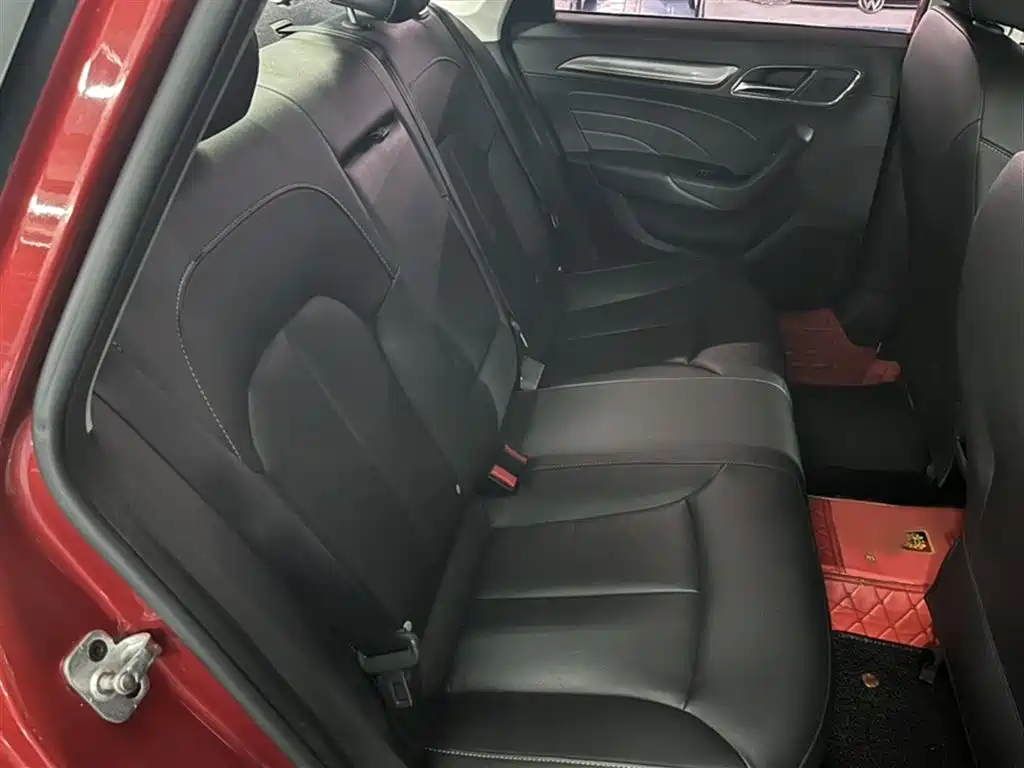 Roewe i6 Classic 2018 — фото 18