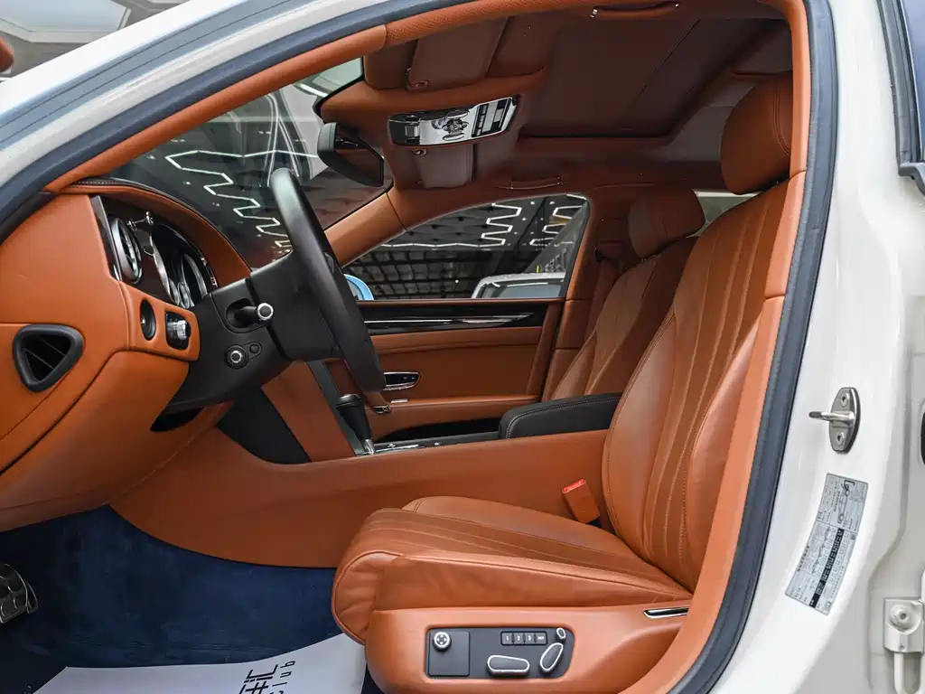 Bentley Flying Spur 2016 — фото 9