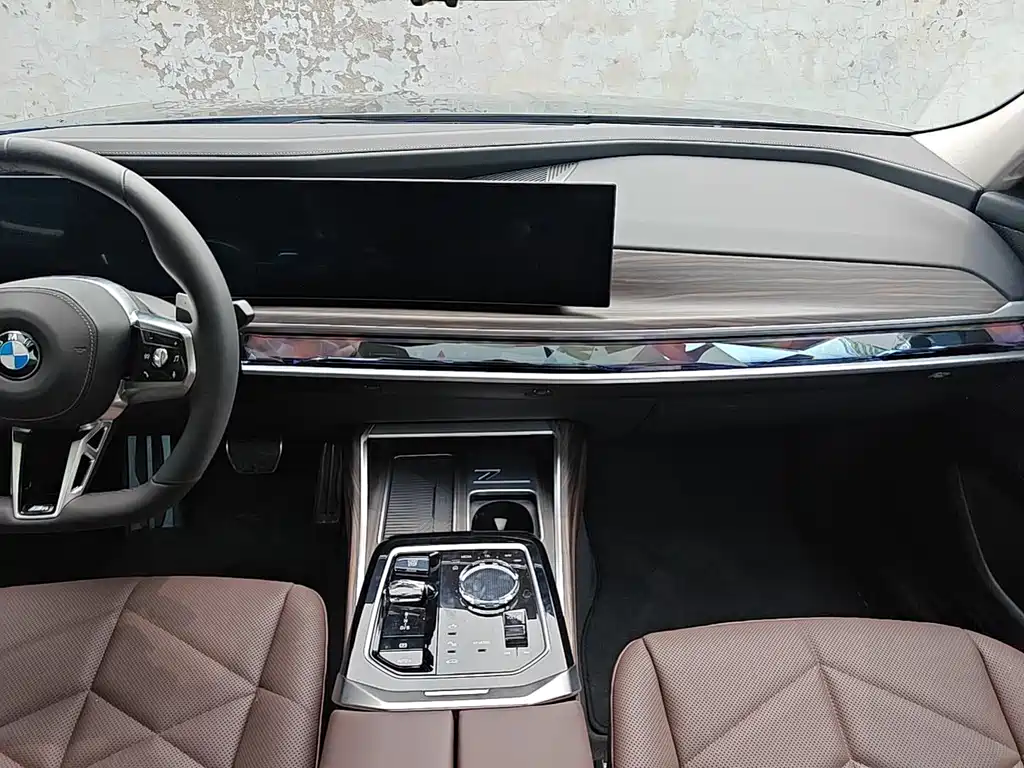 BMW 7 Series 2025