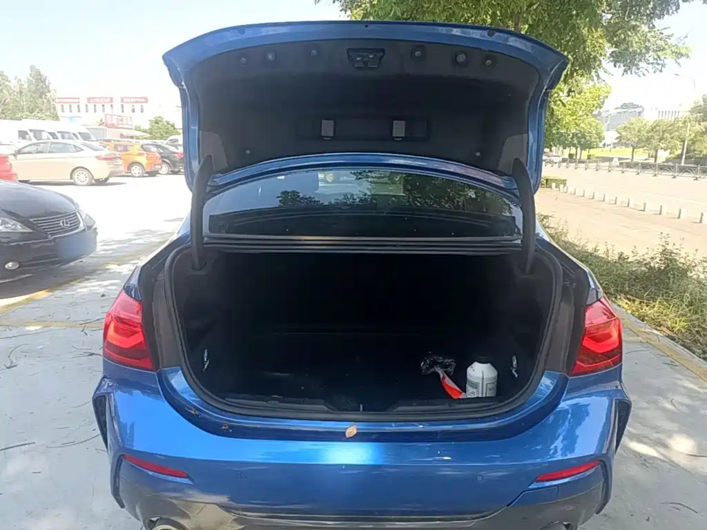 BMW 1 Series 2020 — фото 19