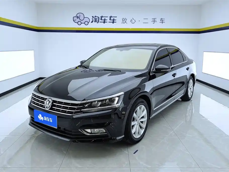 Volkswagen Passat 2019 — фото 1