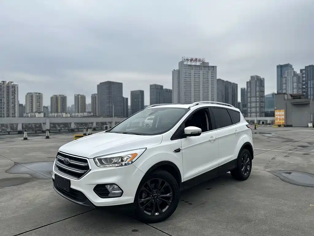 Ford Kuga 2021 — фото 9