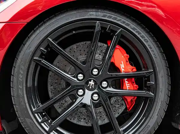 Maserati Granturismo 2013