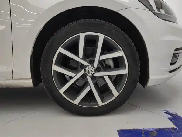 Volkswagen Golf 2020