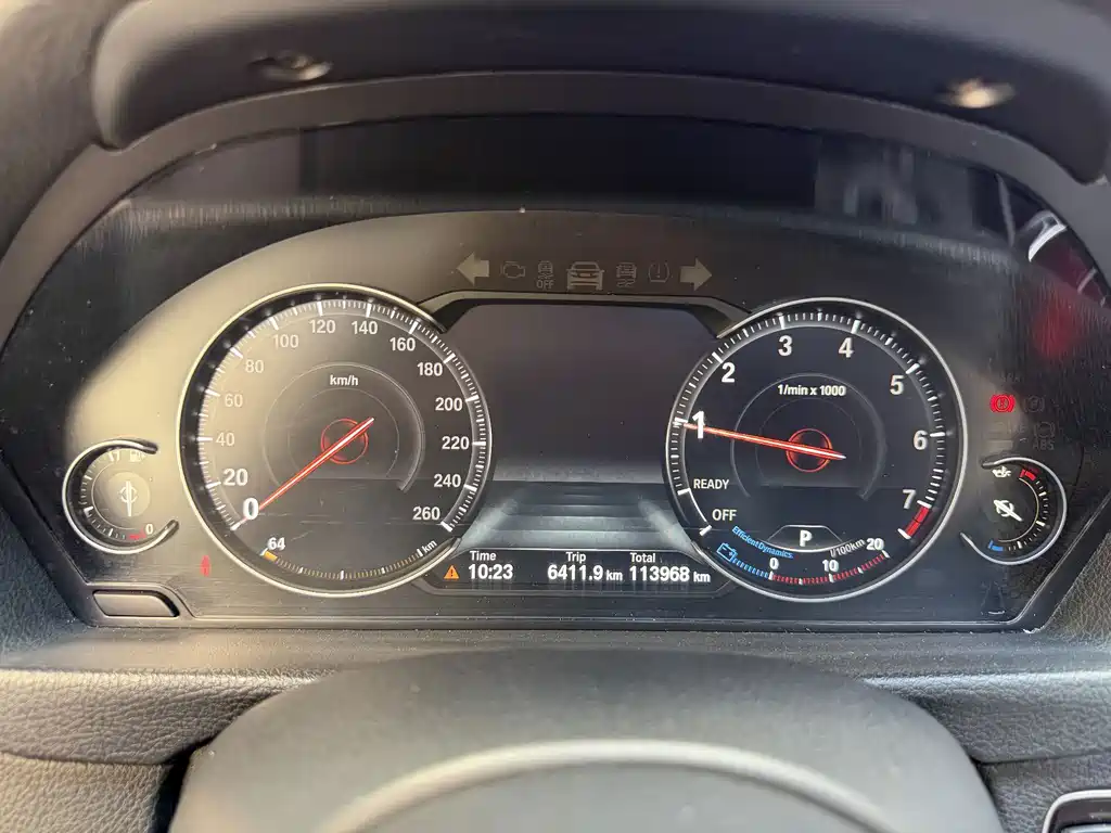 BMW 3 Series 2018 — фото 12