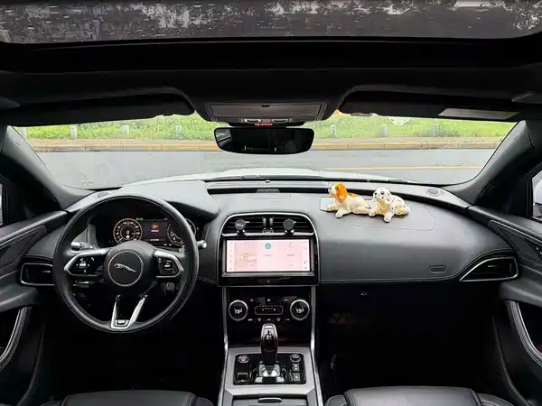 Jaguar XEL 2021