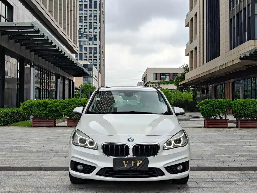 BMW 2 Series Station Wagon 2016 — фото 3