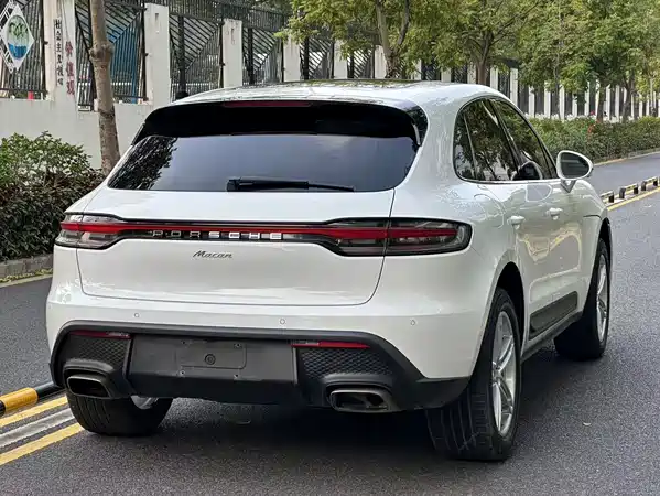 Porsche Macan 2022