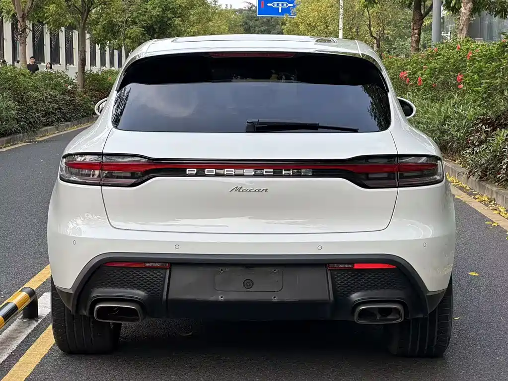 Porsche Macan 2022 — фото 8