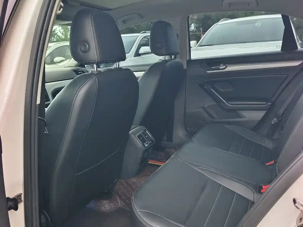 Volkswagen Lamando 2016
