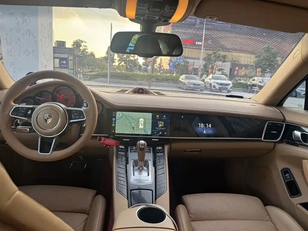 Porsche Panamera 2015 — фото 9