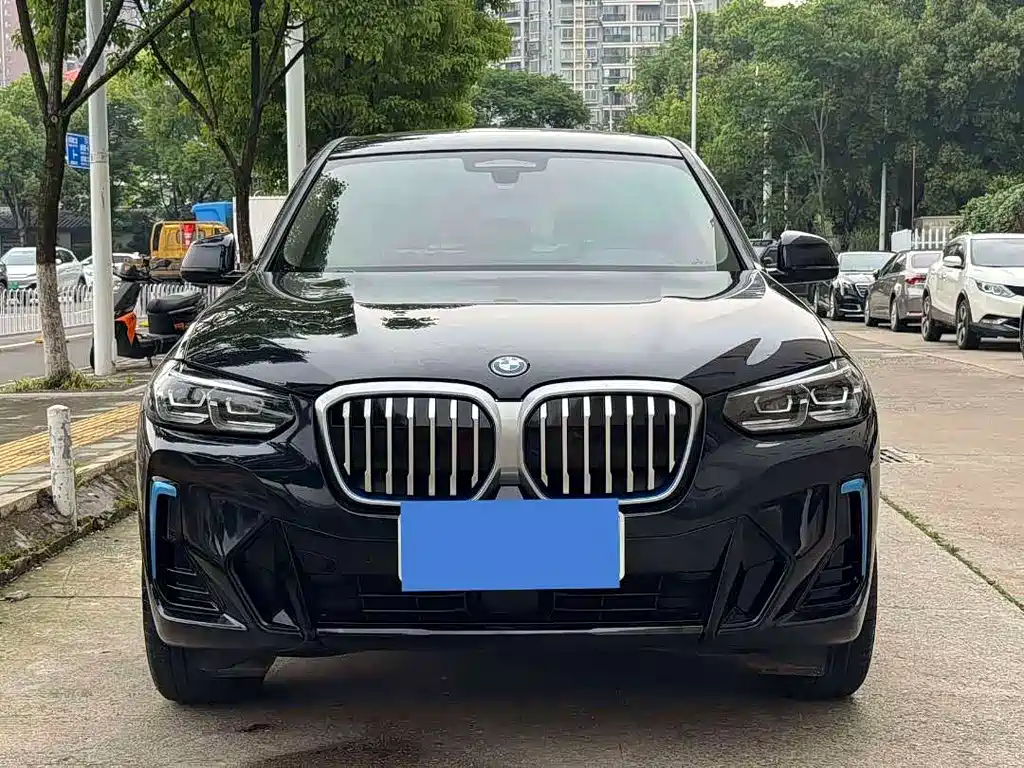 BMW iX3 2021 — фото 2
