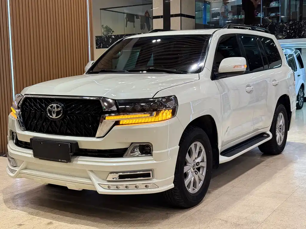 Toyota Land Cruiser 2012