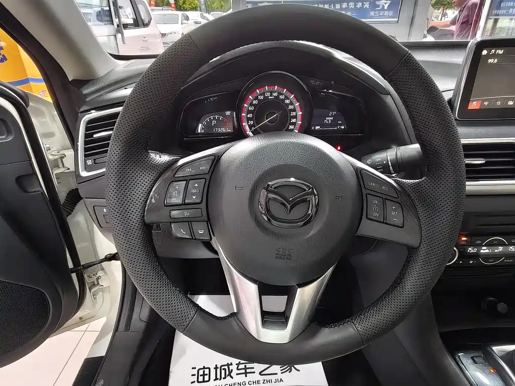 Mazda 3 Axela 2015 — фото 8