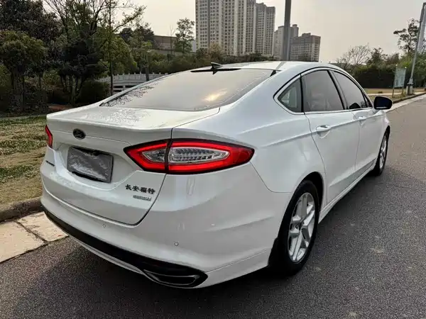 Ford Mondeo 2013