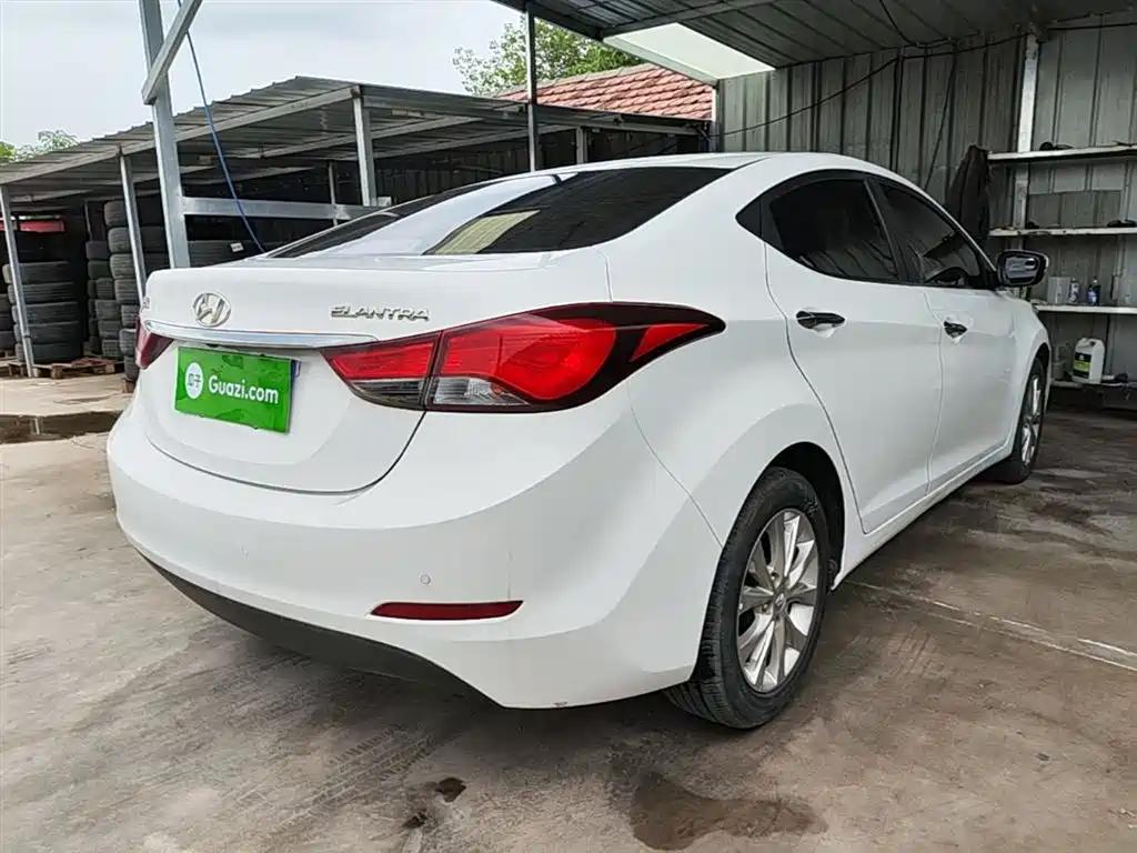 Hyundai Elantra Langdong 2017 — фото 7
