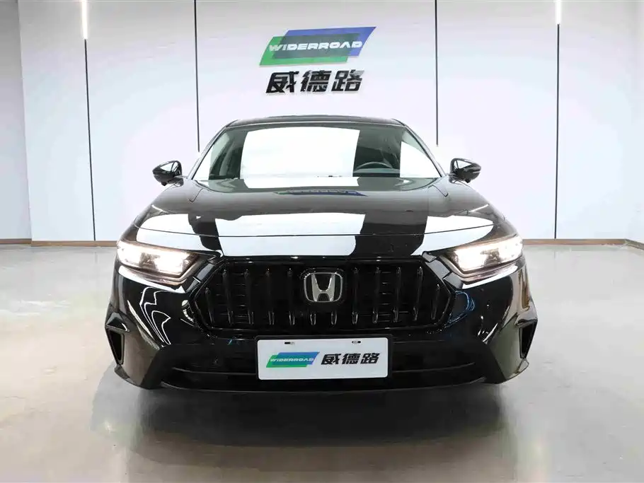 Honda Inspire 2025 — фото 2