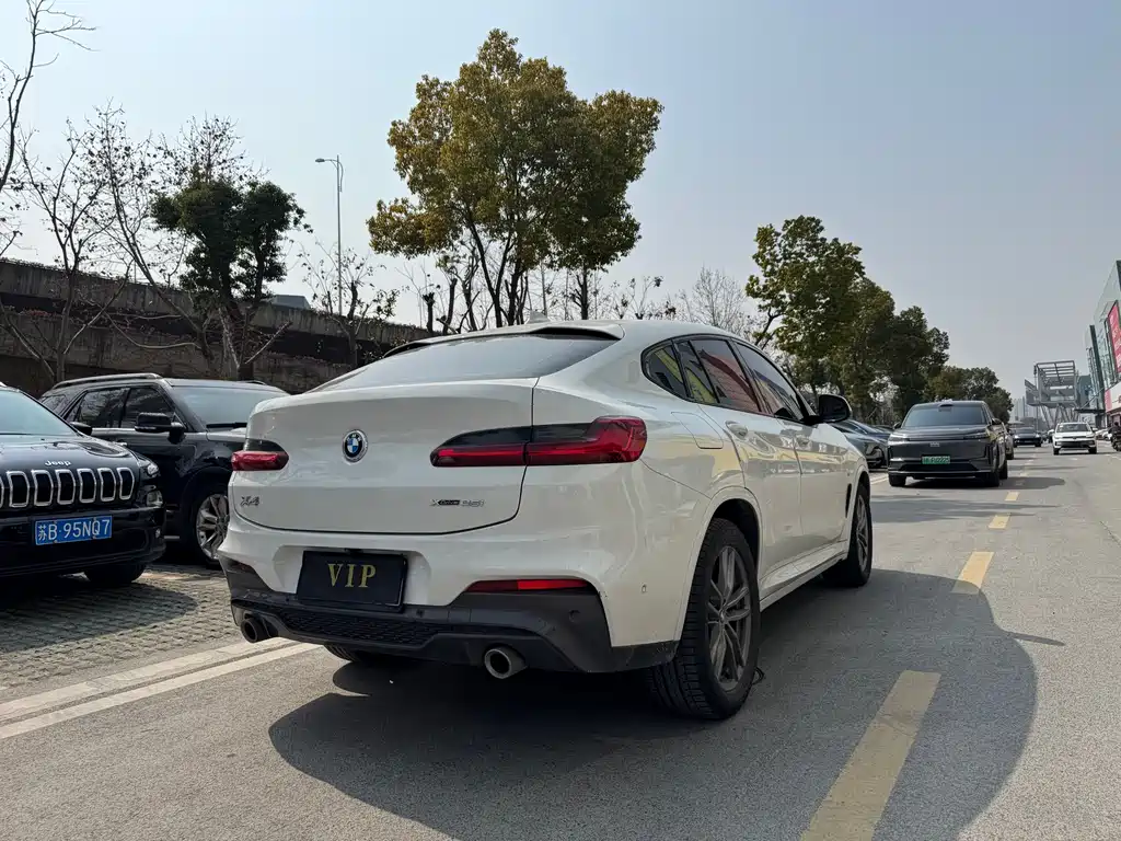 BMW X4 2020 — фото 14