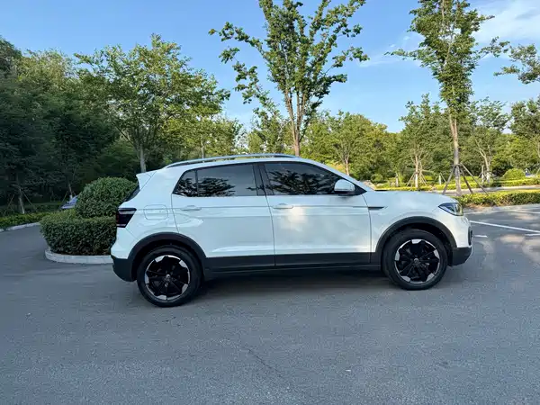 Volkswagen Tacqua 2021