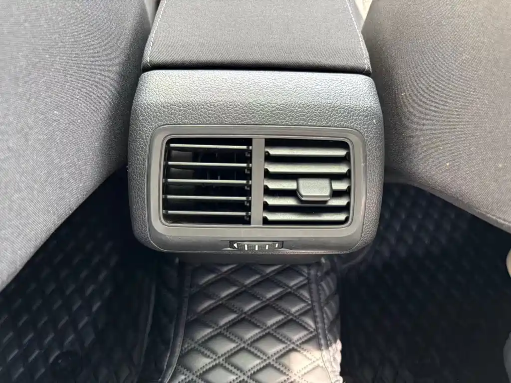 Volkswagen Golf 2015 — фото 15