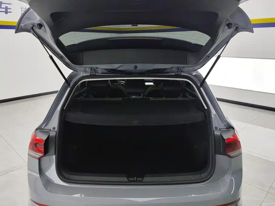 Volkswagen Golf 2022