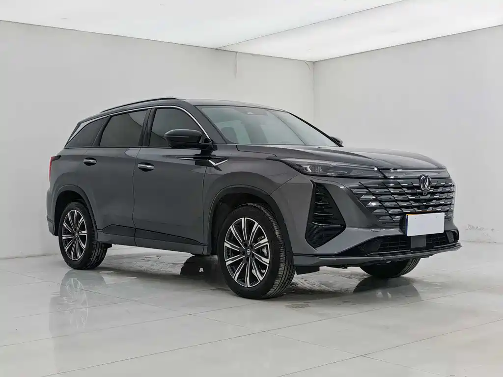 Changan CS75 PLUS 2025 — фото 2