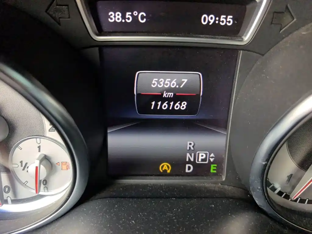 Mercedes-Benz GLA 2015 — фото 19