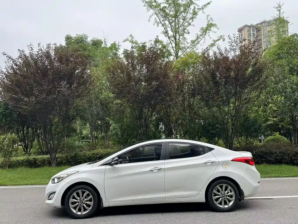 Hyundai Elantra Langdong 2015
