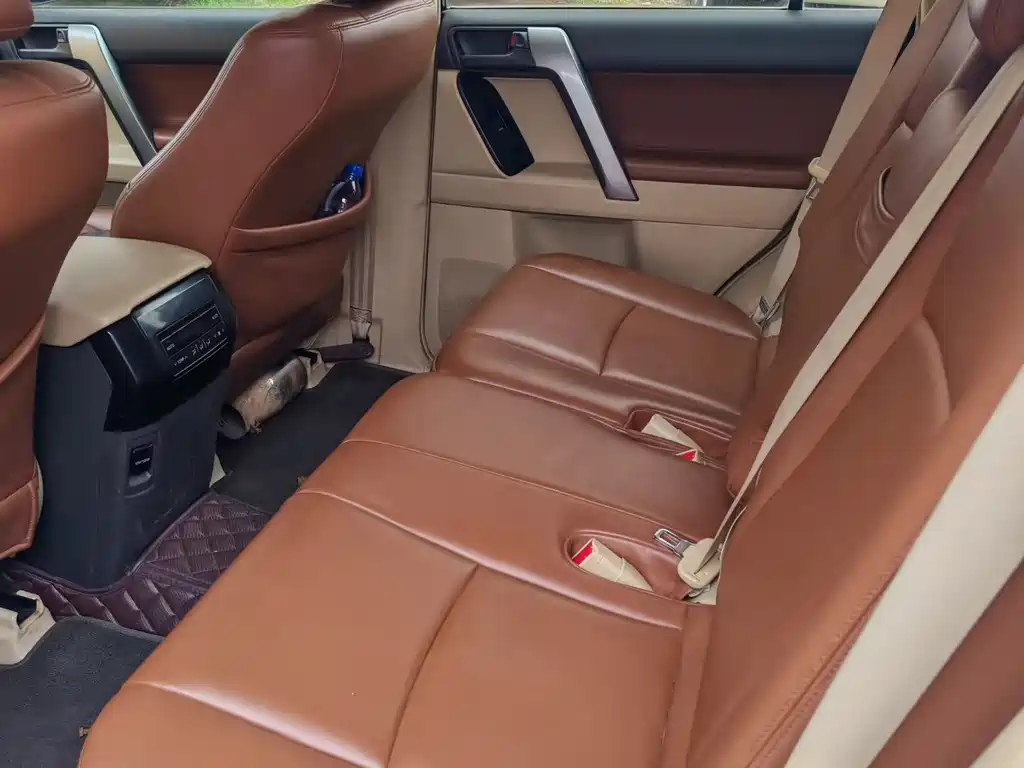 Toyota Prado 2015