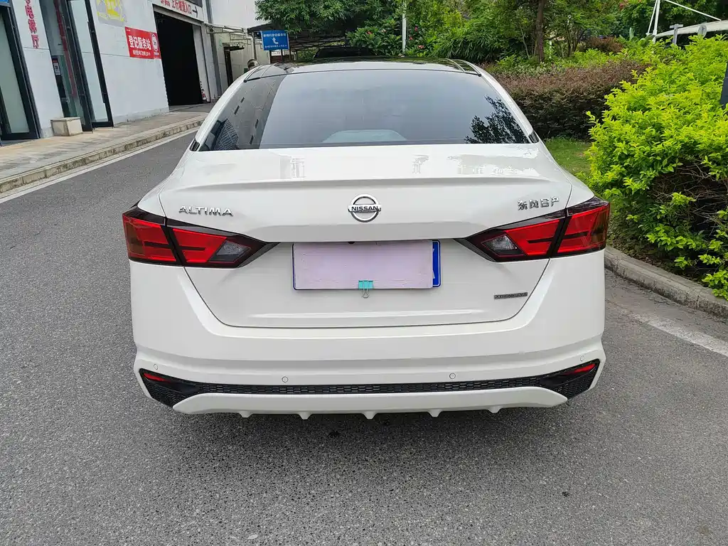 Nissan Teana 2021