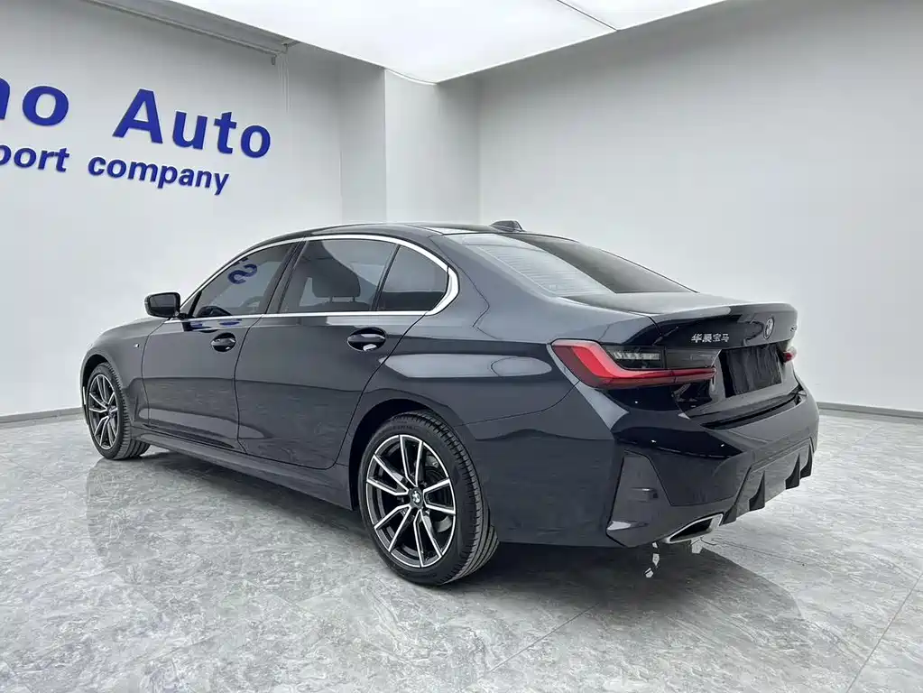 BMW 3 Series 2023