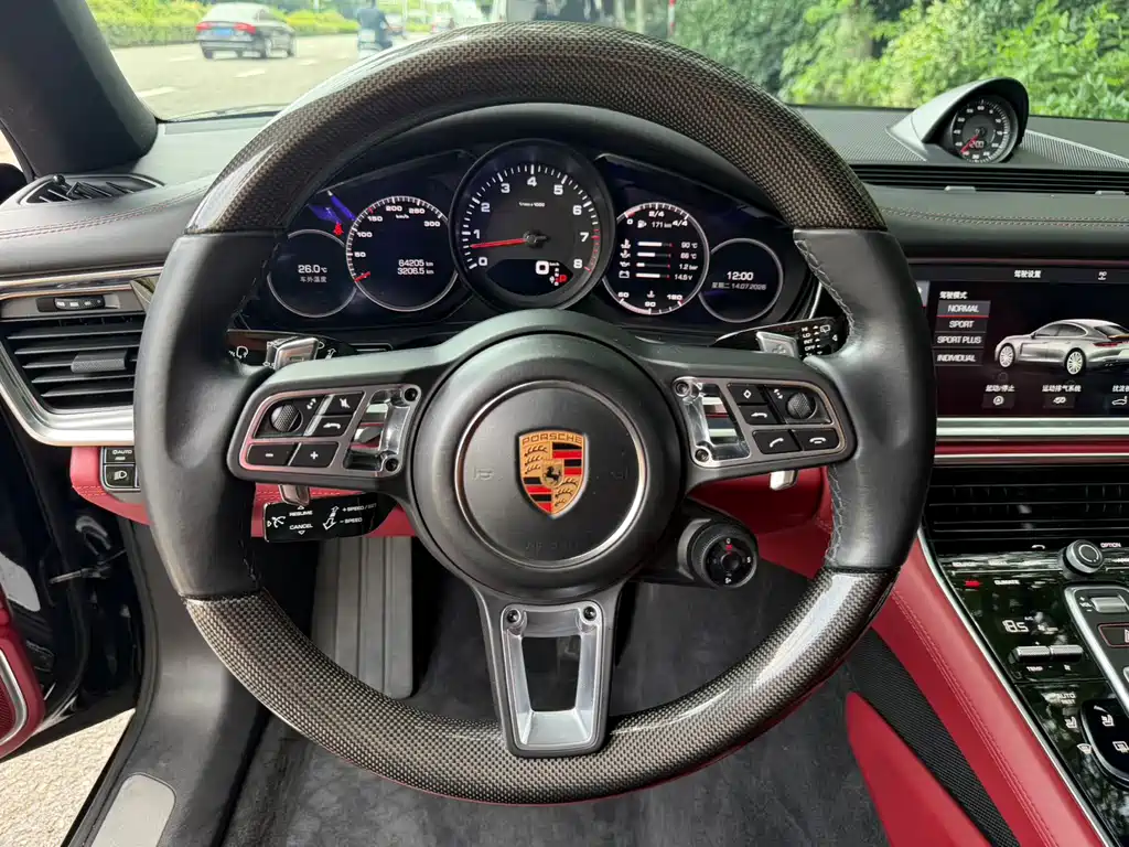 Porsche Panamera 2019 — фото 9