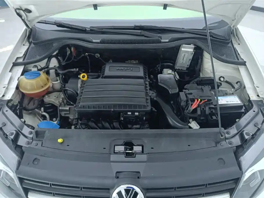 Volkswagen Polo 2016 — фото 10